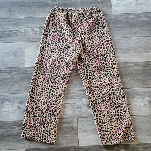 Cheetah print pj pants - Picture 3 of 4